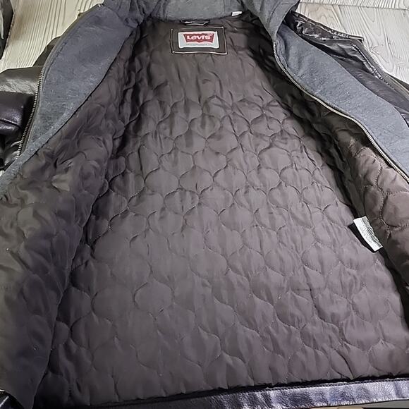 Levi's Mens Faux Leather Hooded Racer Jacket Size Large - Picture 14 of 14